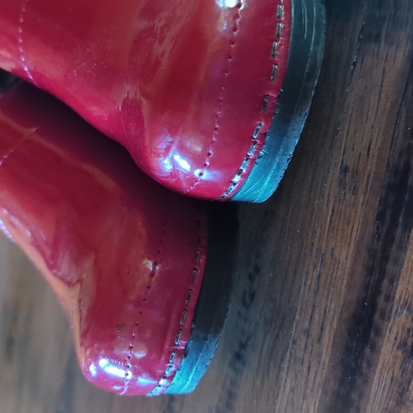 Super Red Patent Stapled Professional Clog. Sz 38. - Picture 12 of 14
